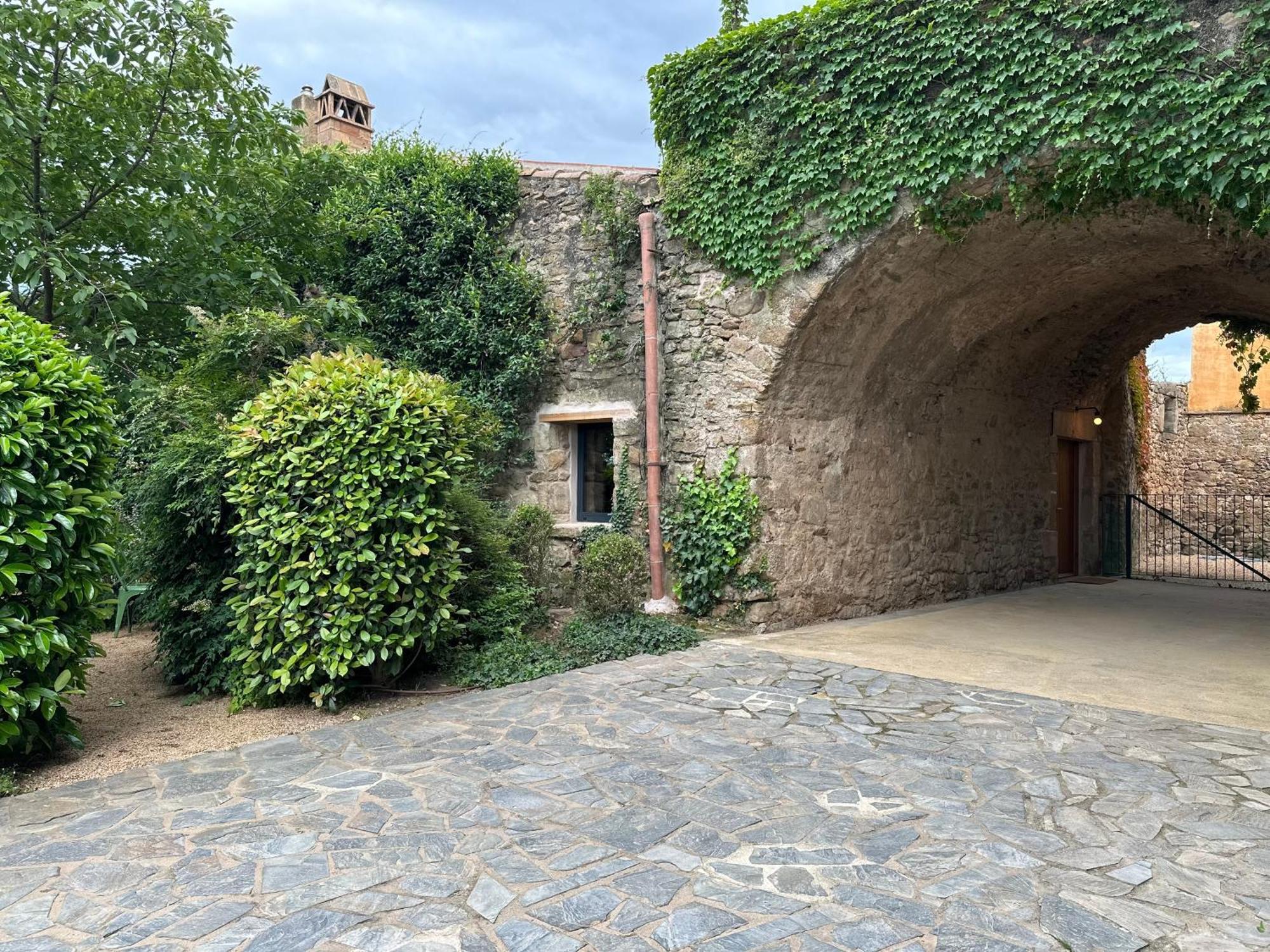 Encis D'Emporda -Adults Only- Guest House Casavells Екстериор снимка